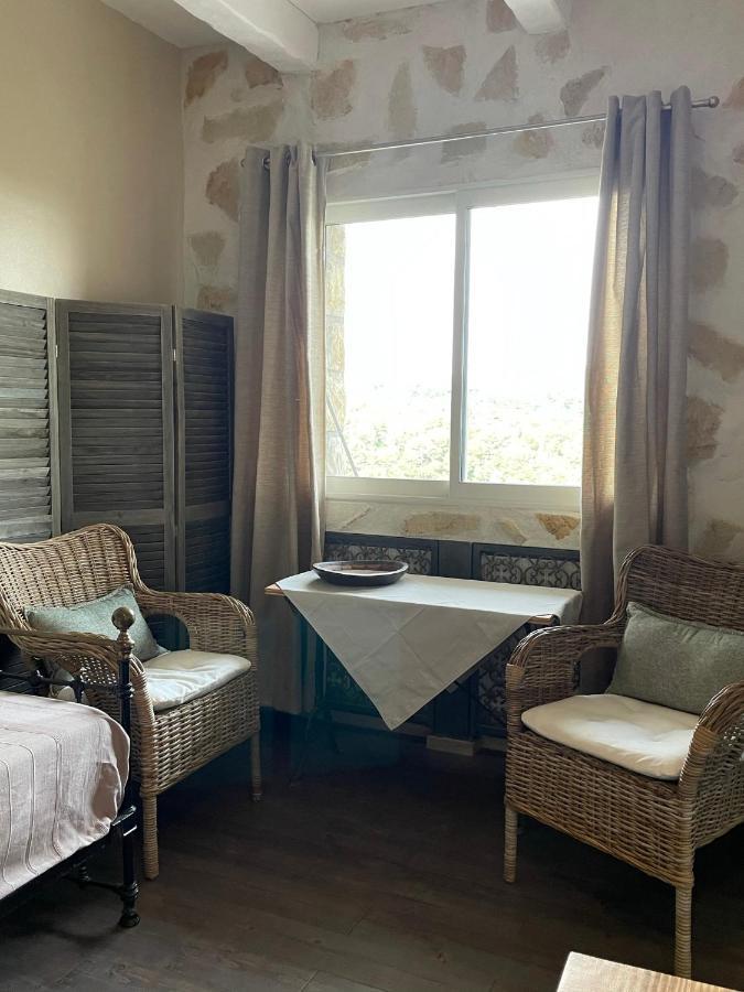 Au Pied Des Baous Bed and Breakfast Vence Eksteriør billede