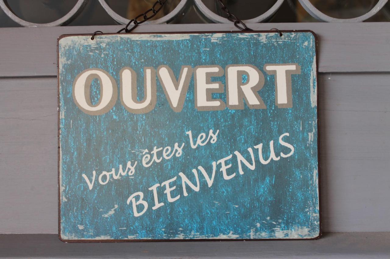Au Pied Des Baous Bed and Breakfast Vence Eksteriør billede